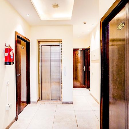 Super Townhouse Pitampura West Enclave Hotel Delhi  Buitenkant foto
