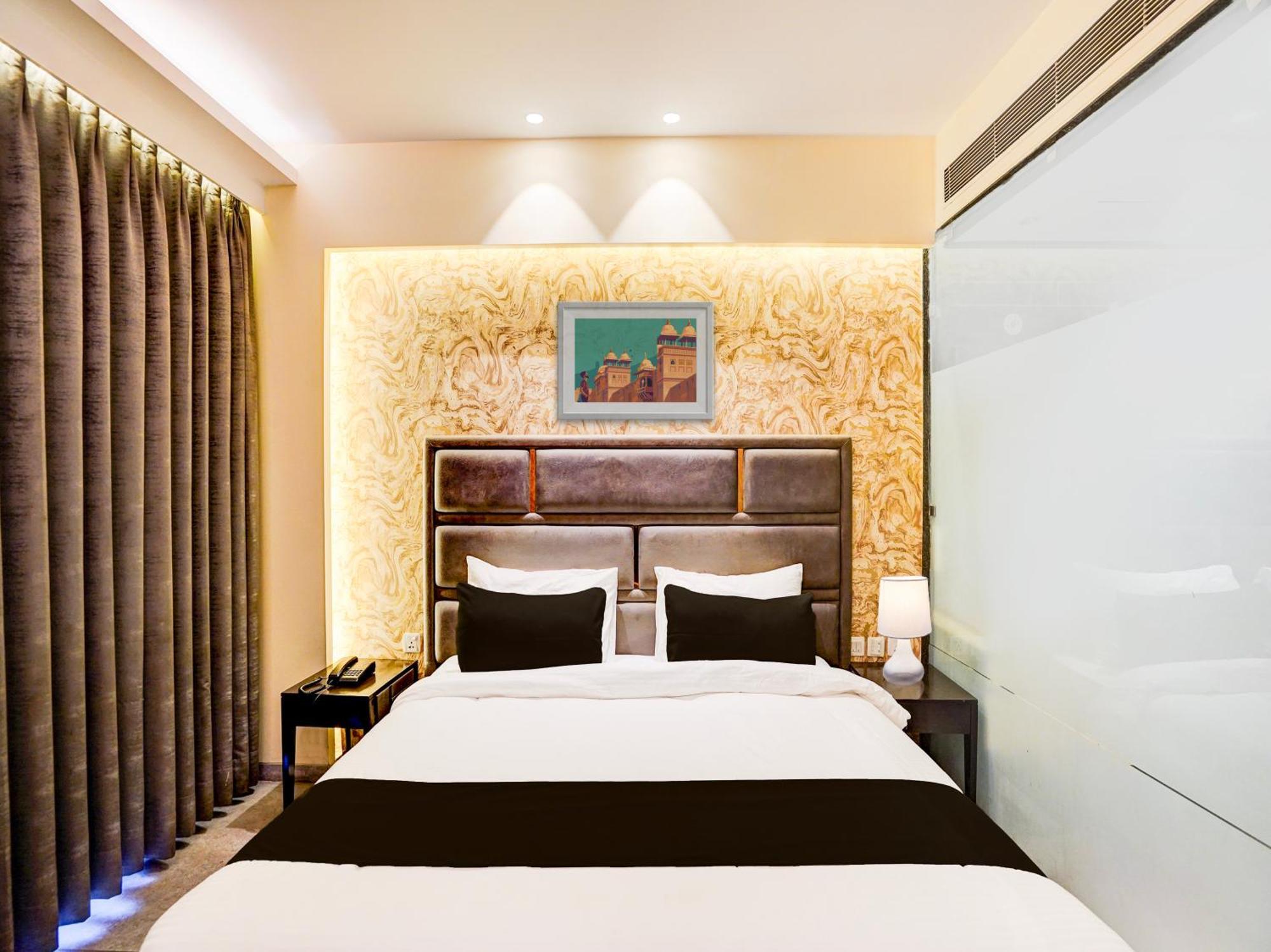 Super Townhouse Pitampura West Enclave Hotel Delhi  Buitenkant foto