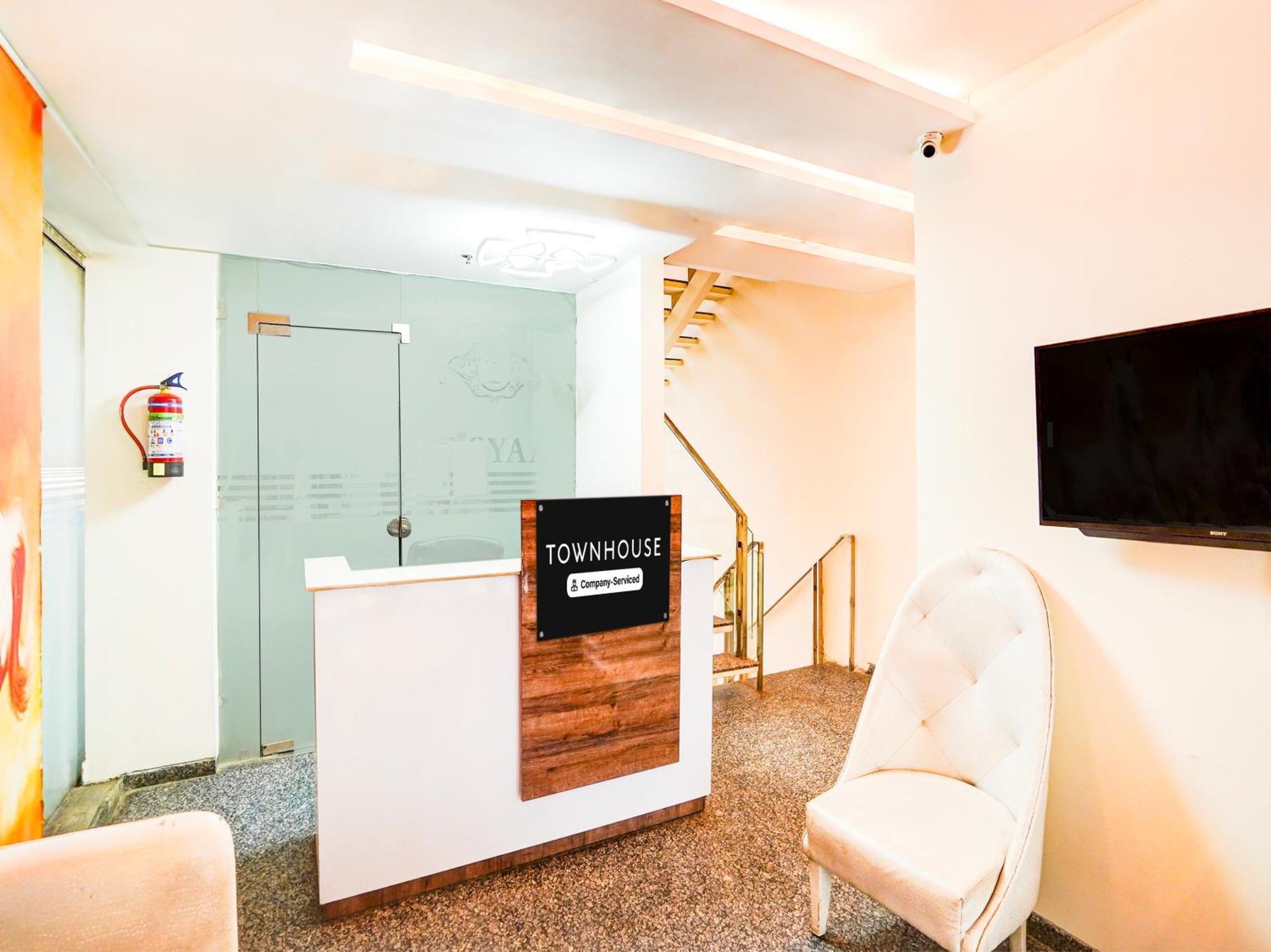 Super Townhouse Pitampura West Enclave Hotel Delhi  Buitenkant foto